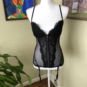Victoria’s Secret tie-up Lace Corset 36B